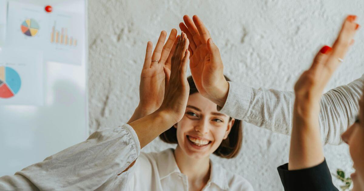 Monitoring social media ecommerce success