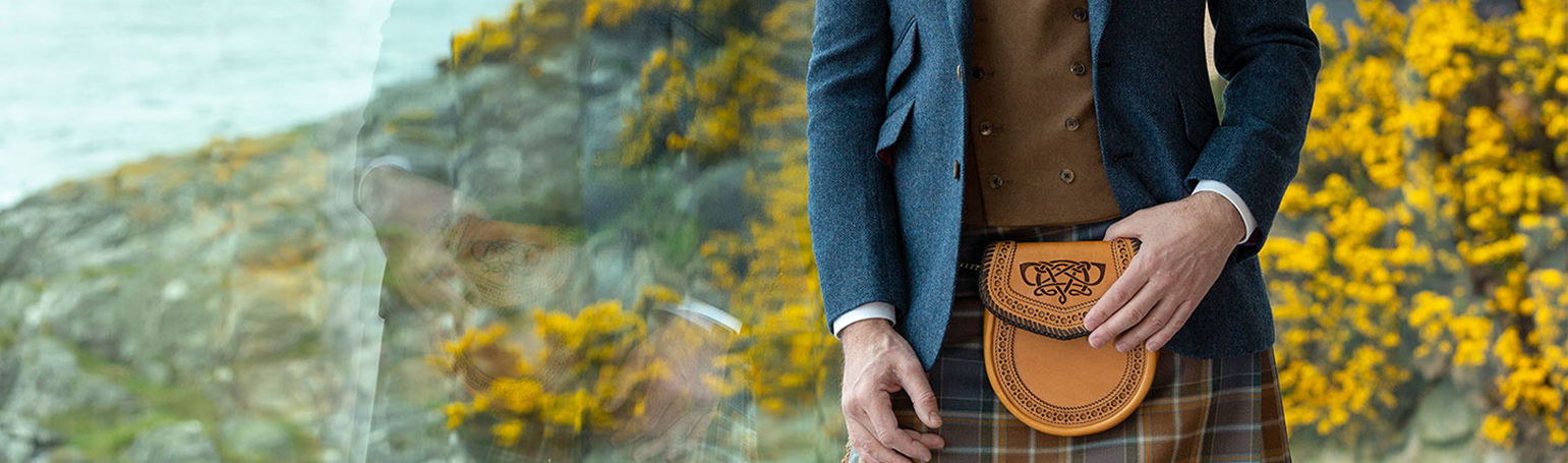 Man-wearing-Highland-dress