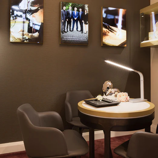 In-side-Rocks-Jewellers-store