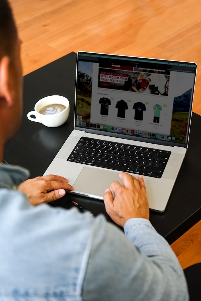 Professional researching customer conversations and e-commerce insights